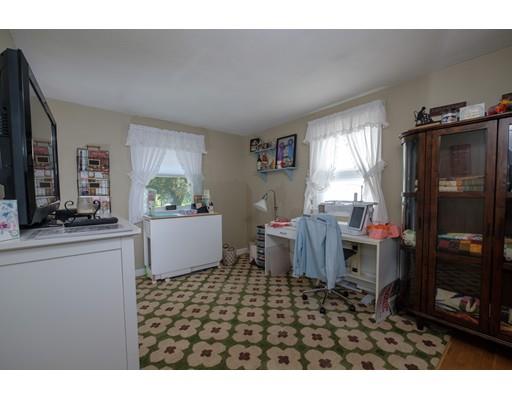 17 Jeffrey Road Canton, MA 02021 - Photo 12 of 21
