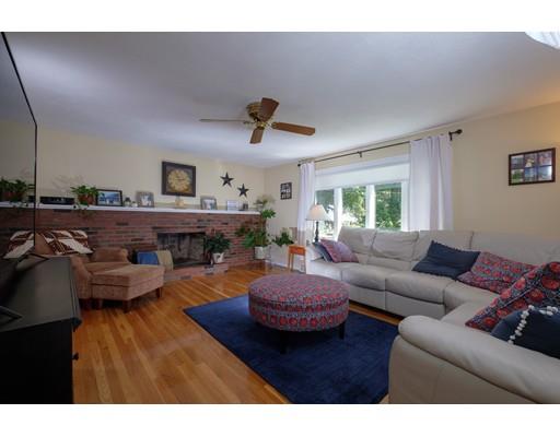 17 Jeffrey Road Canton, MA 02021 - Photo 4 of 21