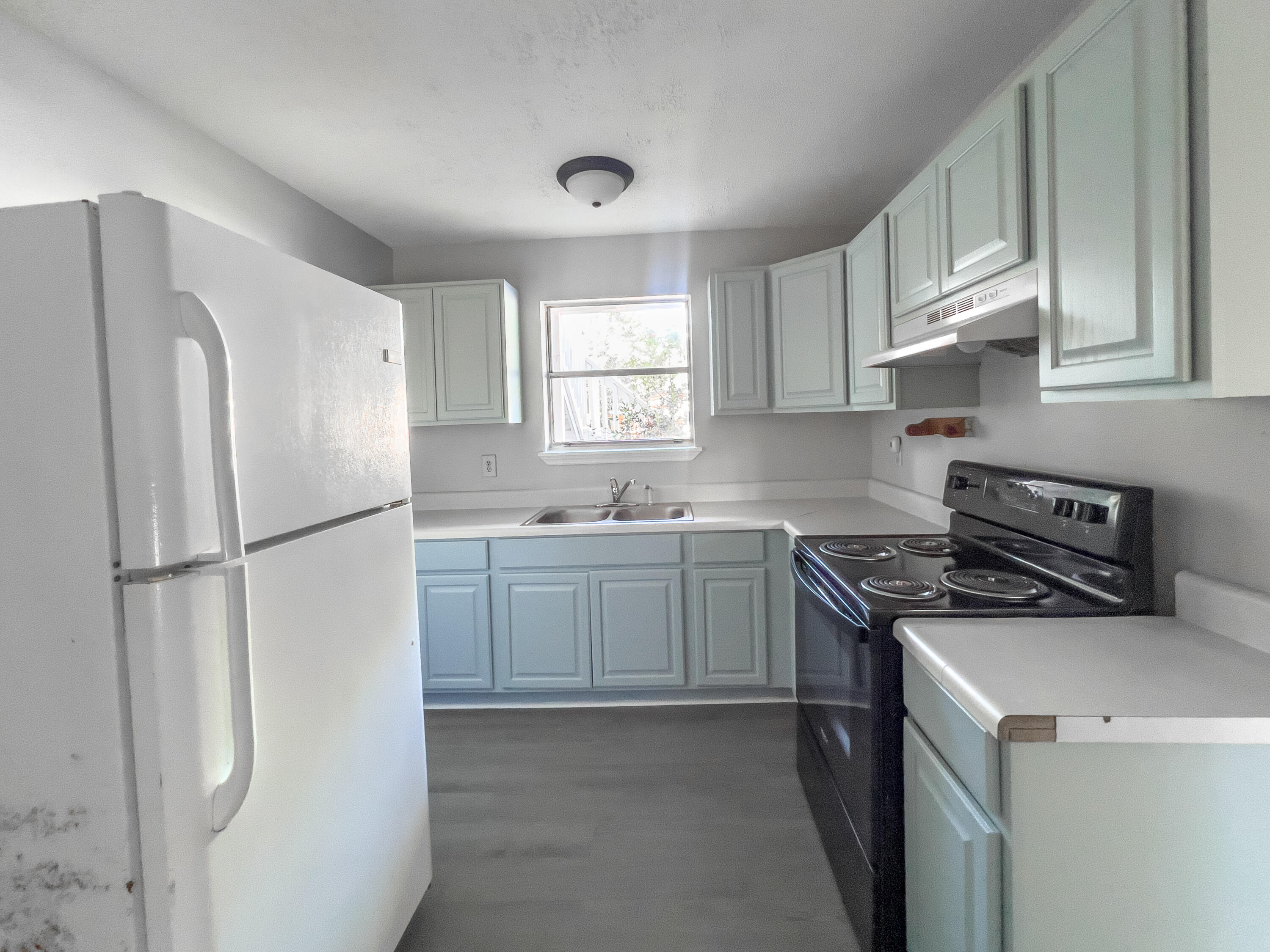 1231 Remount Road, Unit 202 North Charleston, SC 29406 - Photo 3 of 8 IMG_3513