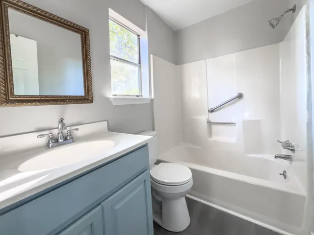 $895 | 1231 Remount Road, Unit 202, North Charleston, SC 29406