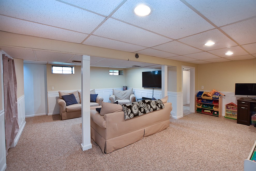 11 Burnside Street Warwick, RI 02886 - Photo 11 of 24
