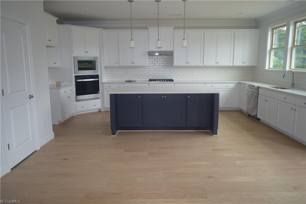 7878 Pine Forest Drive, Unit 33 Oak Ridge, NC 27310 - Photo 3 of 12