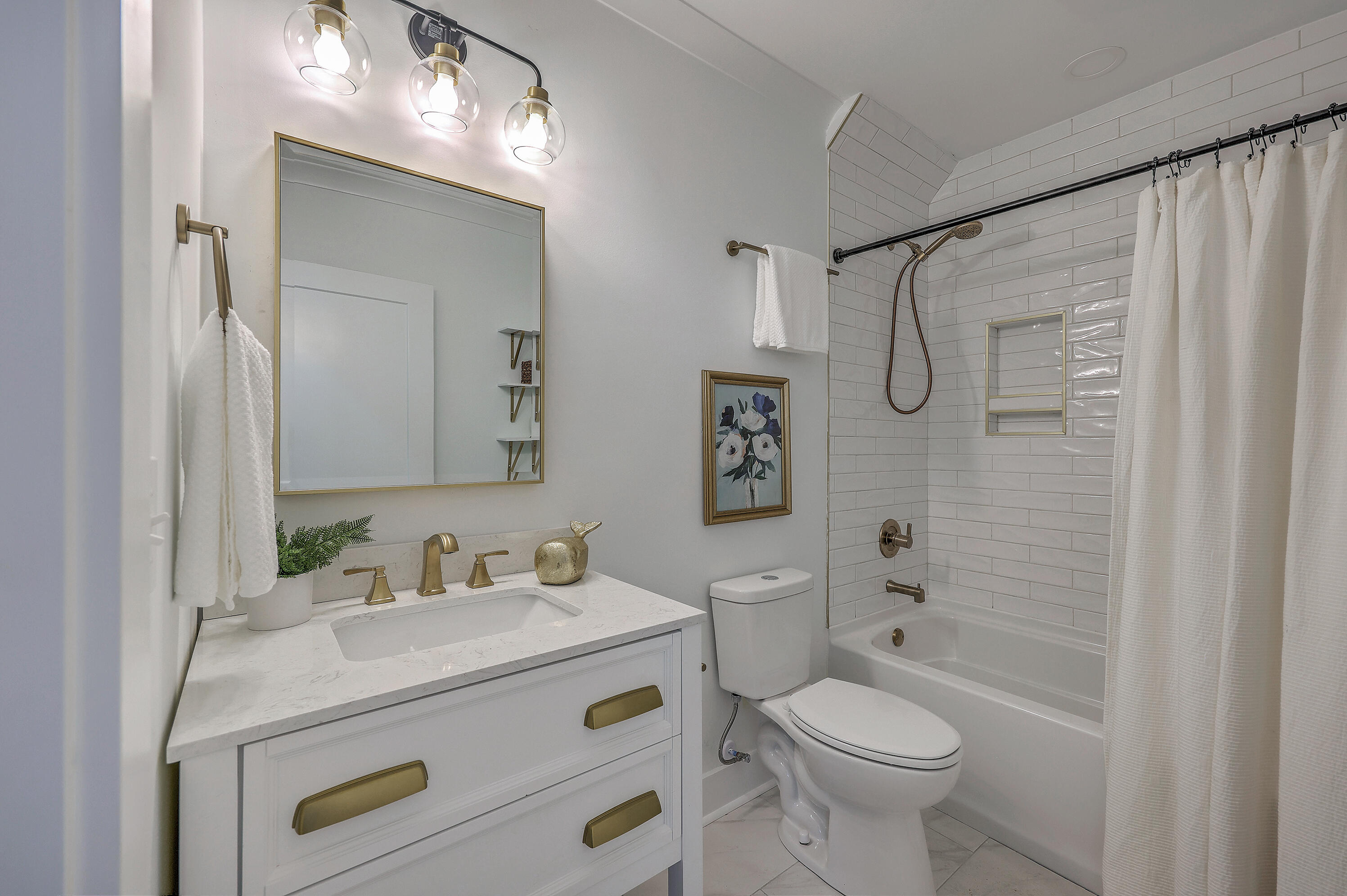 10 Humphrey Court, Unit C Charleston, SC 29403 - Photo 26 of 29 ZYN_7798_799_800_801_802_803_804