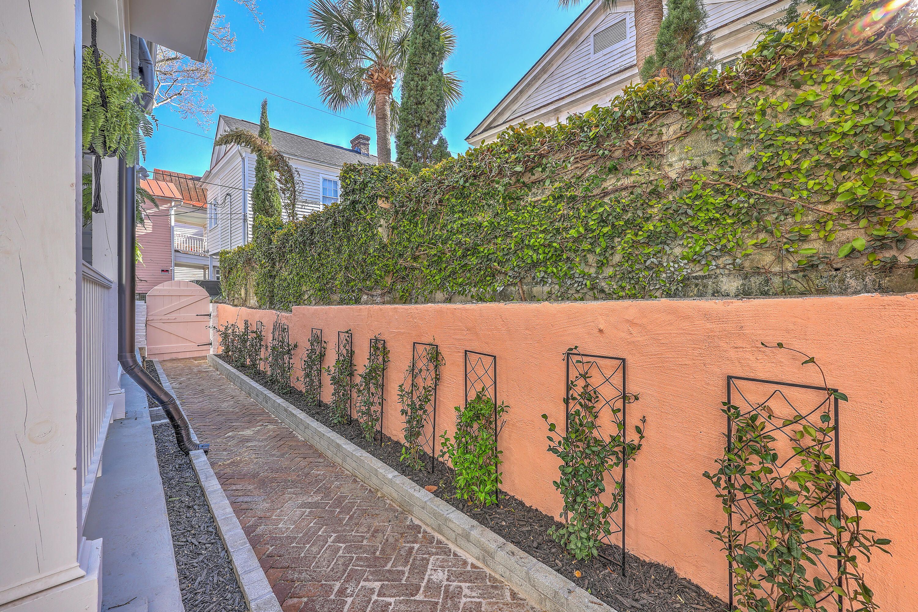 10 Humphrey Court, Unit C Charleston, SC 29403 - Photo 8 of 29 ZYN_7539_40_41_42_43_44_45