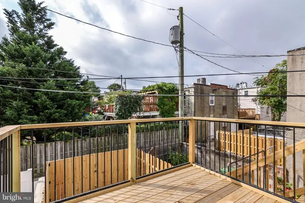 $1,900 | 2221 East Fayette Street, Baltimore, MD 21231