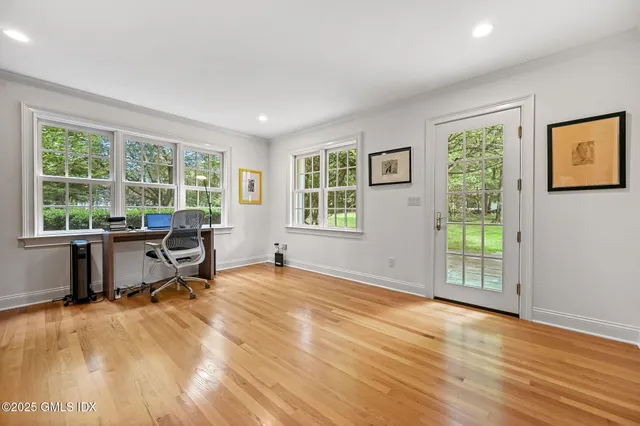 $4,500,000 | 12 Wooddale Road, Greenwich, CT 06830