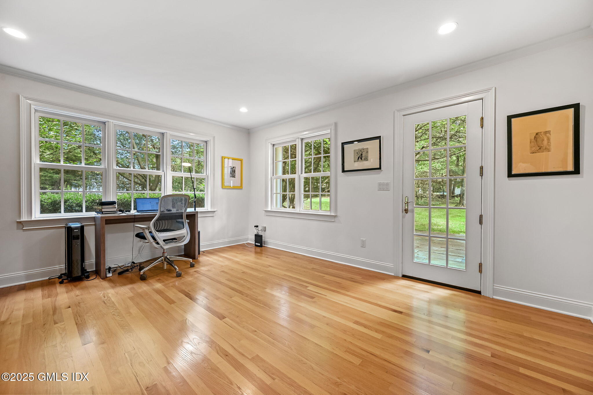 12 Wooddale Road Greenwich, CT 06830 - Photo 17 of 96 21-web-or-mls-12-wooddale-rd