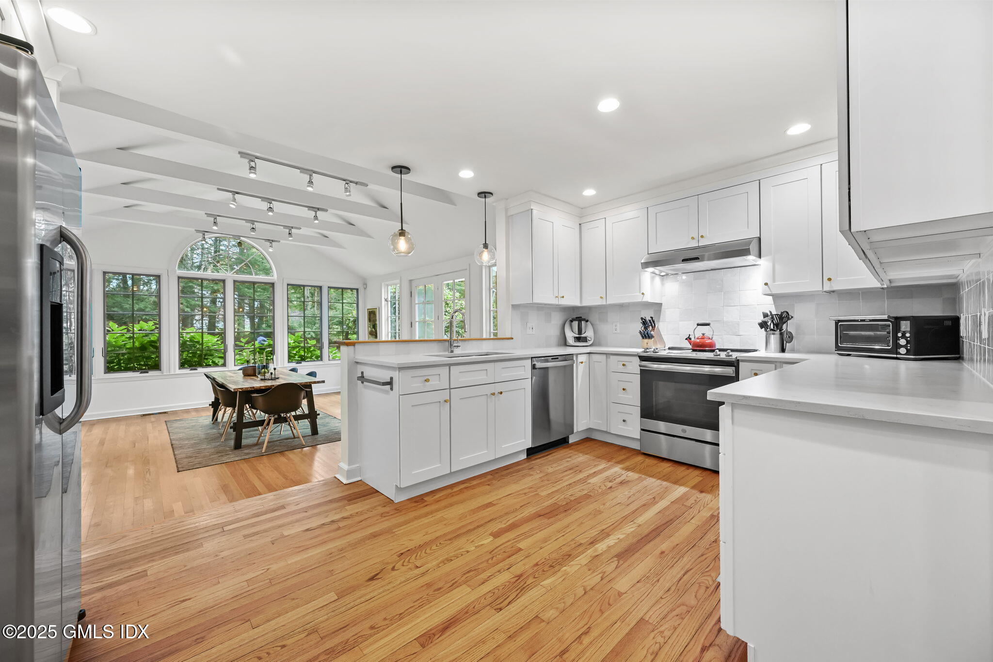 12 Wooddale Road Greenwich, CT 06830 - Photo 19 of 96 22-web-or-mls-12-wooddale-rd