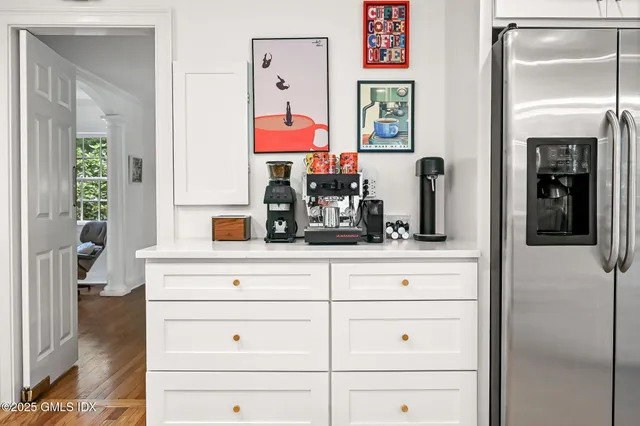 $4,500,000 | 12 Wooddale Road, Greenwich, CT 06830