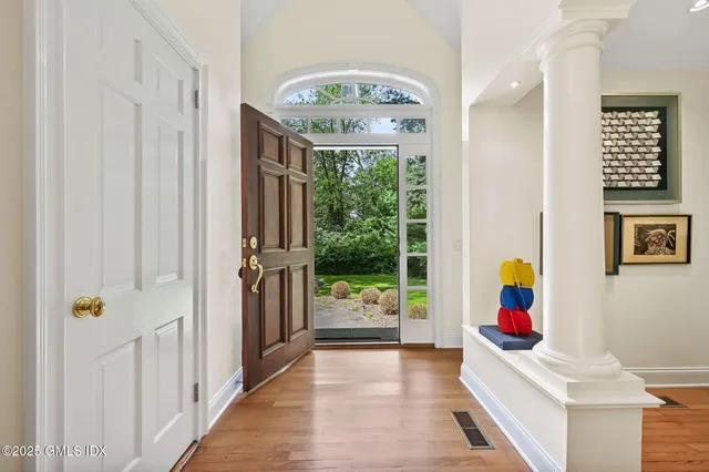 $4,500,000 | 12 Wooddale Road, Greenwich, CT 06830