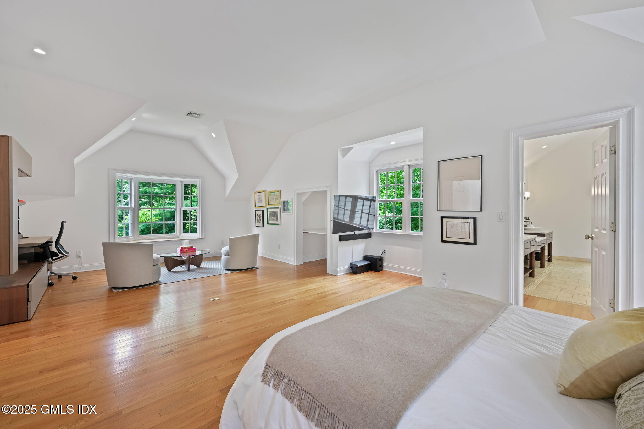 12 Wooddale Road Greenwich, CT 06830 - Photo 54 of 96 45-web-or-mls-12-wooddale-rd