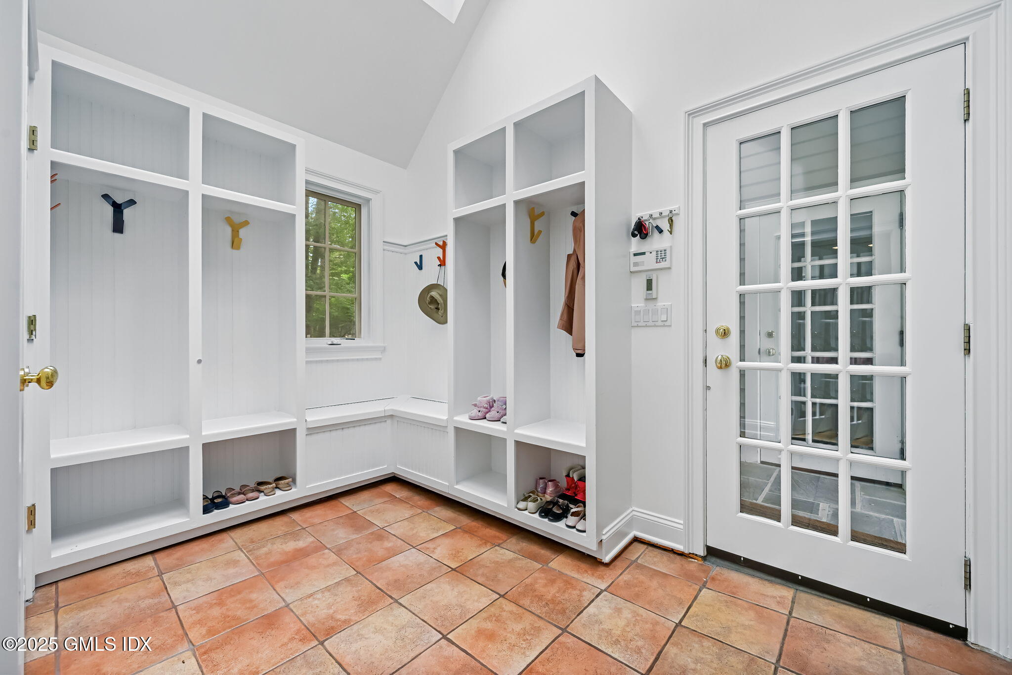 12 Wooddale Road Greenwich, CT 06830 - Photo 62 of 96 66-web-or-mls-12-wooddale-rd