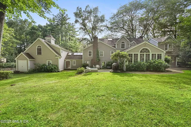 $4,500,000 | 12 Wooddale Road, Greenwich, CT 06830