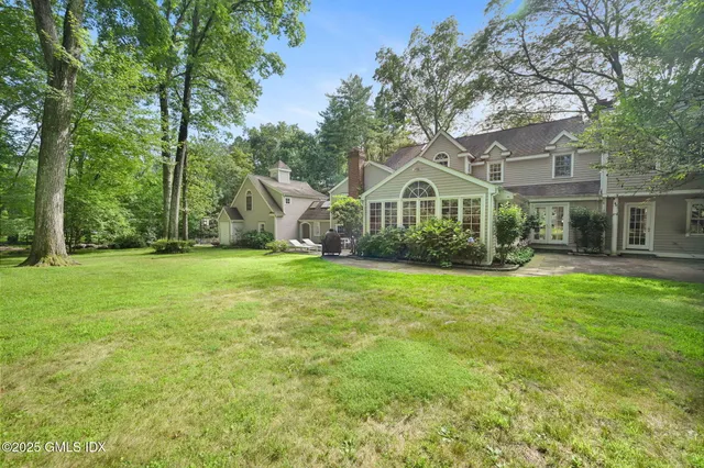 $4,500,000 | 12 Wooddale Road, Greenwich, CT 06830