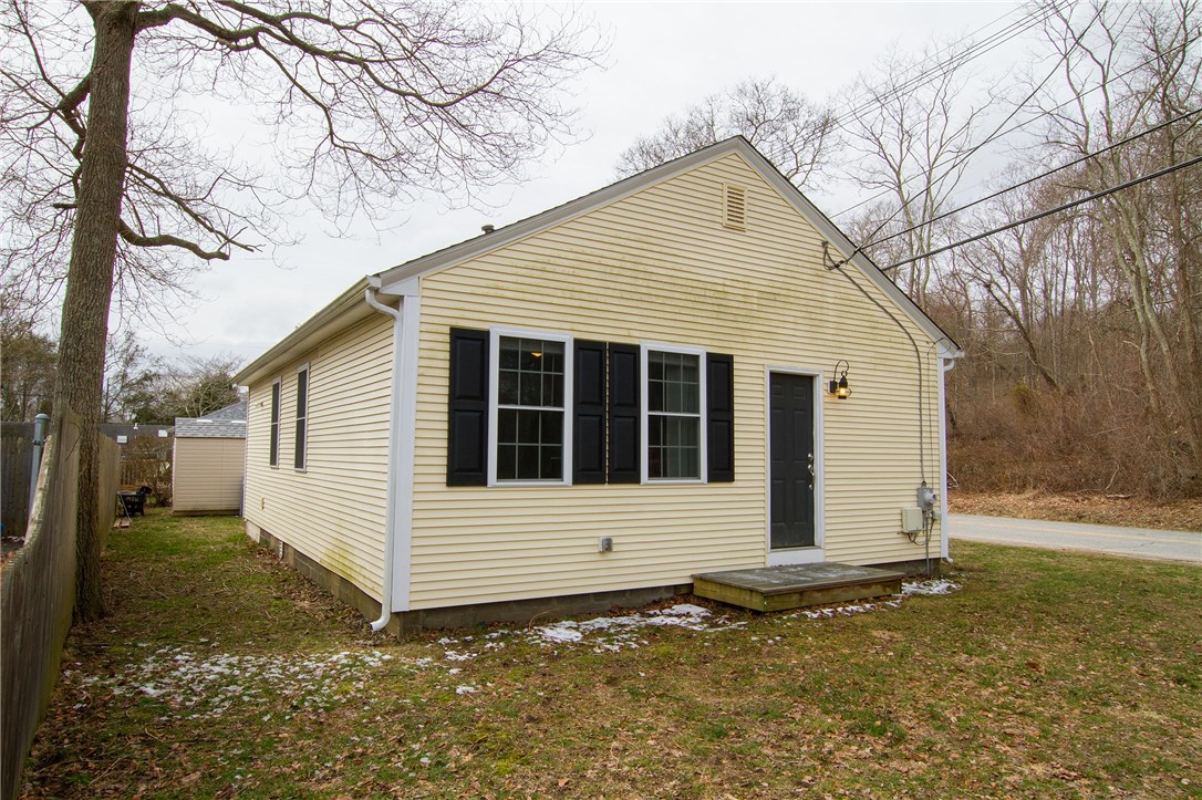 597 Middlebridge Road South Kingstown, RI 02879 - Photo 5 of 18