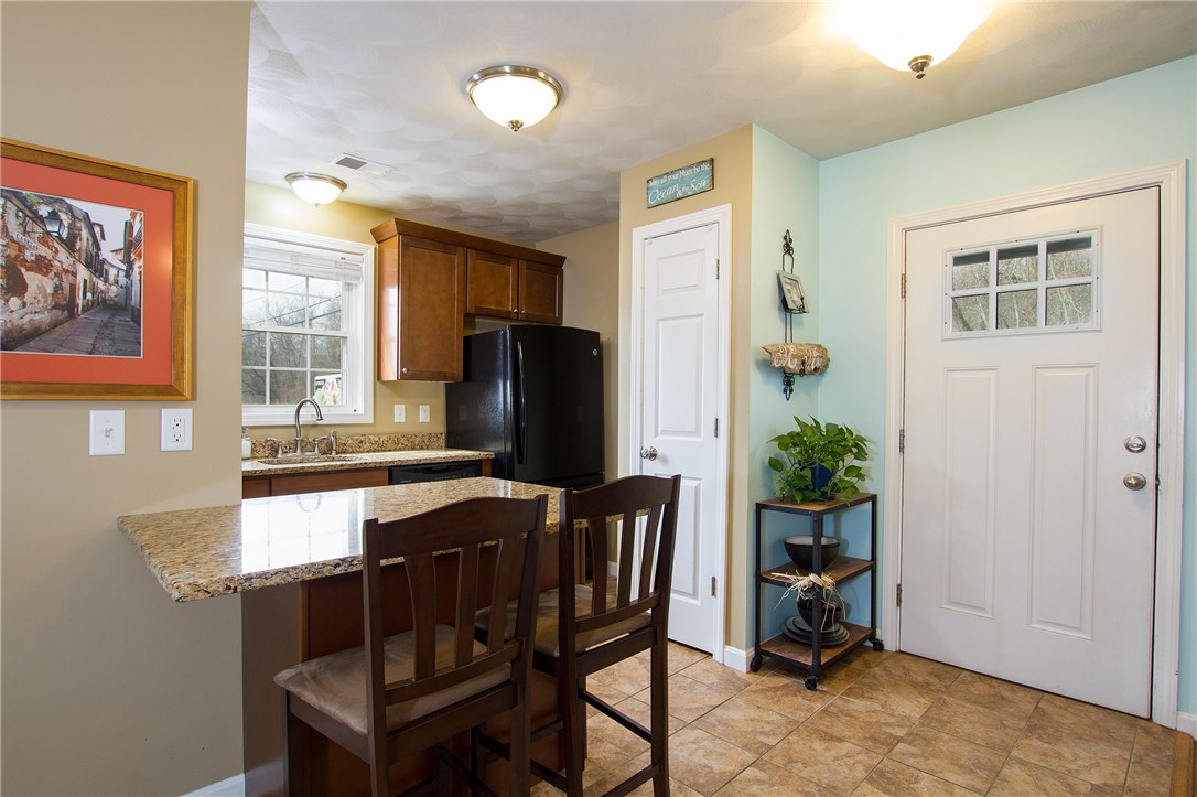 597 Middlebridge Road South Kingstown, RI 02879 - Photo 8 of 18