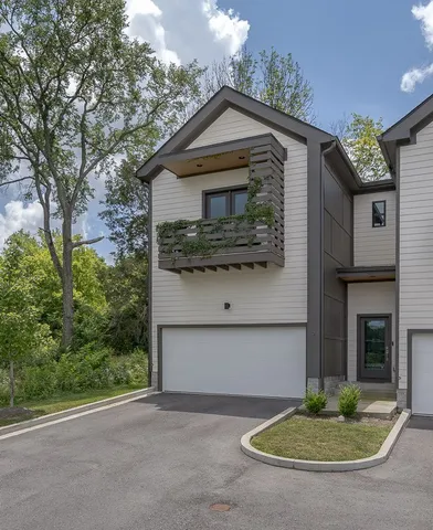 $3,700 | 206 Ben Allen Road, Unit 7, Nashville, TN 37207