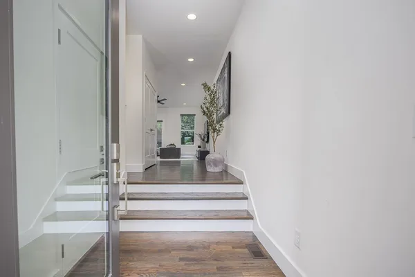 a view of entryway