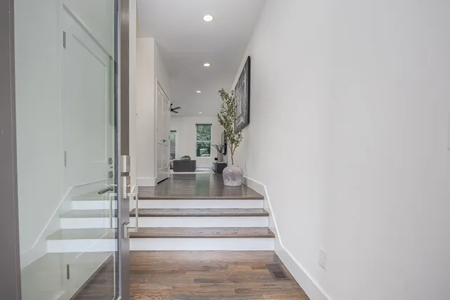 $3,700 | 206 Ben Allen Road, Unit 7, Nashville, TN 37207