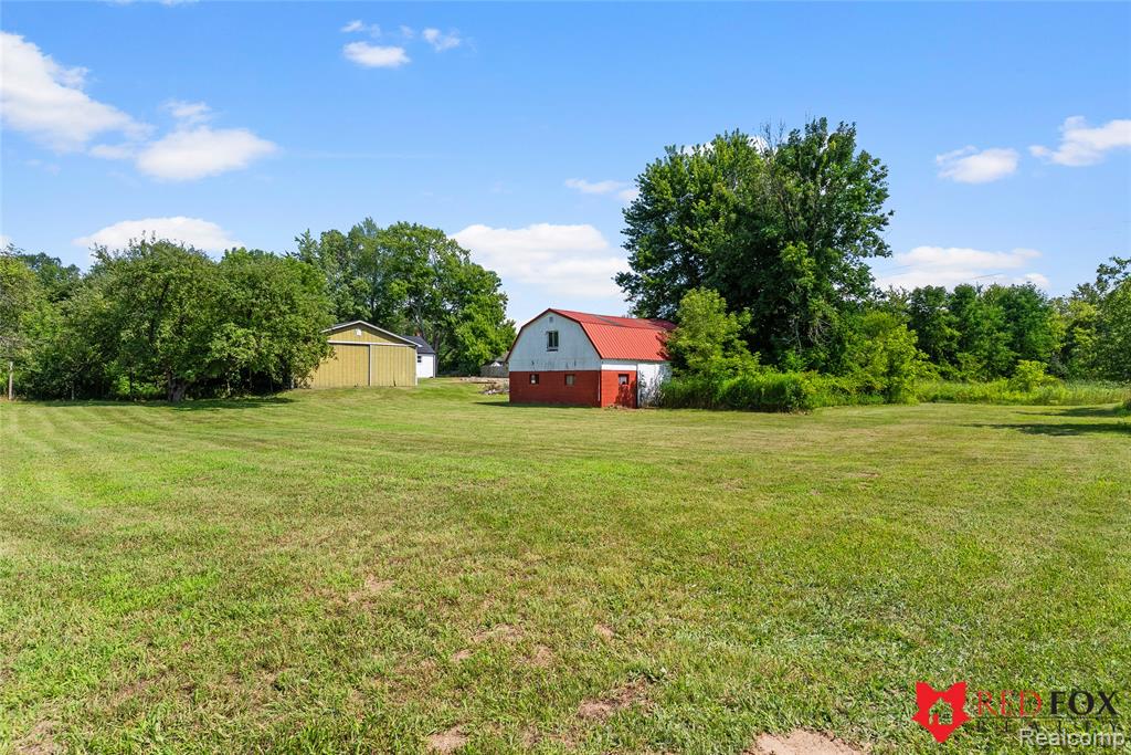 13425 North Lewis Road Clio, MI 48420 - Photo 12 of 45