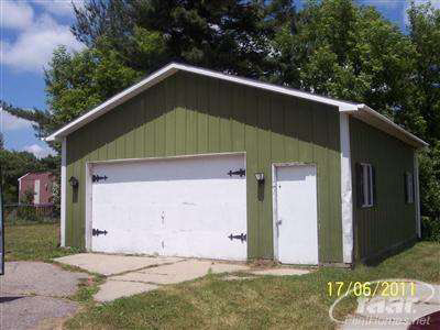 6087 North State Road Davison, MI 48423 - Photo 2 of 11 20166142-1.JPG