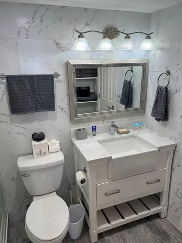 a view of a house with swimming pool