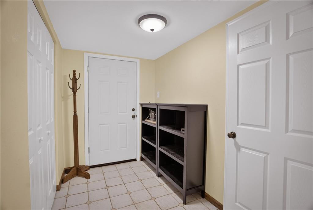 19 Ellen Drive McKees Rocks, PA 15136 - Photo 19 of 39 Gallery Image 19