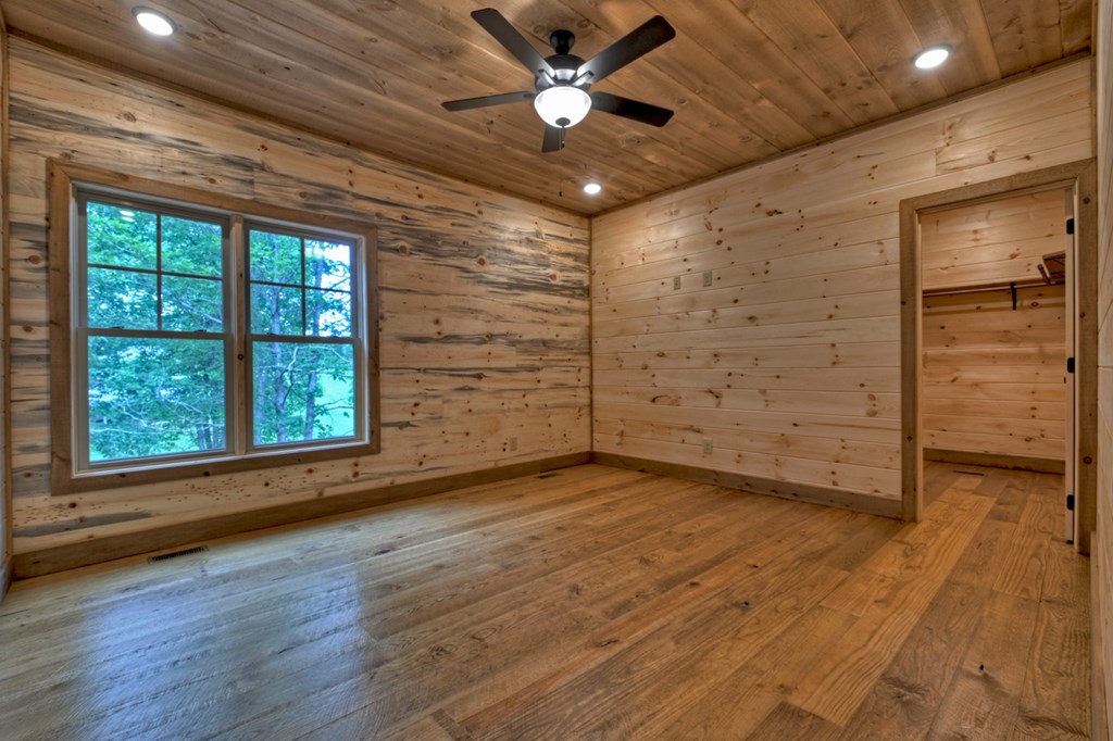 17 Dogwood Hills Way Blue Ridge, GA 30513 - Photo 17 of 47 Master Bedroom
