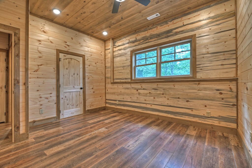 17 Dogwood Hills Way Blue Ridge, GA 30513 - Photo 35 of 47 Laundry