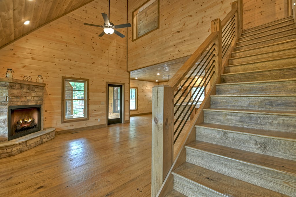 17 Dogwood Hills Way Blue Ridge, GA 30513 - Photo 4 of 47
