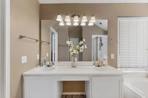 $399,900 | 734 River Oak Way, Lake Dallas, TX 75065