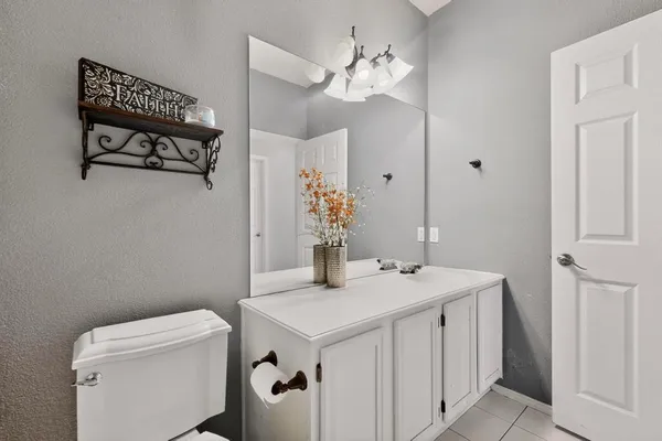 $399,900 | 734 River Oak Way, Lake Dallas, TX 75065