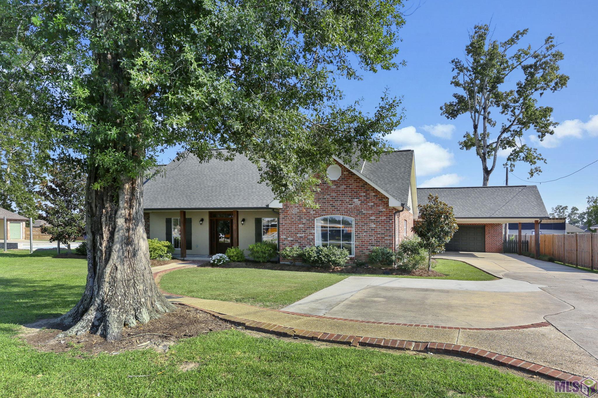 40231 Parker Road Prairieville, LA 70769 - Photo 3 of 23 Gallery Image 3