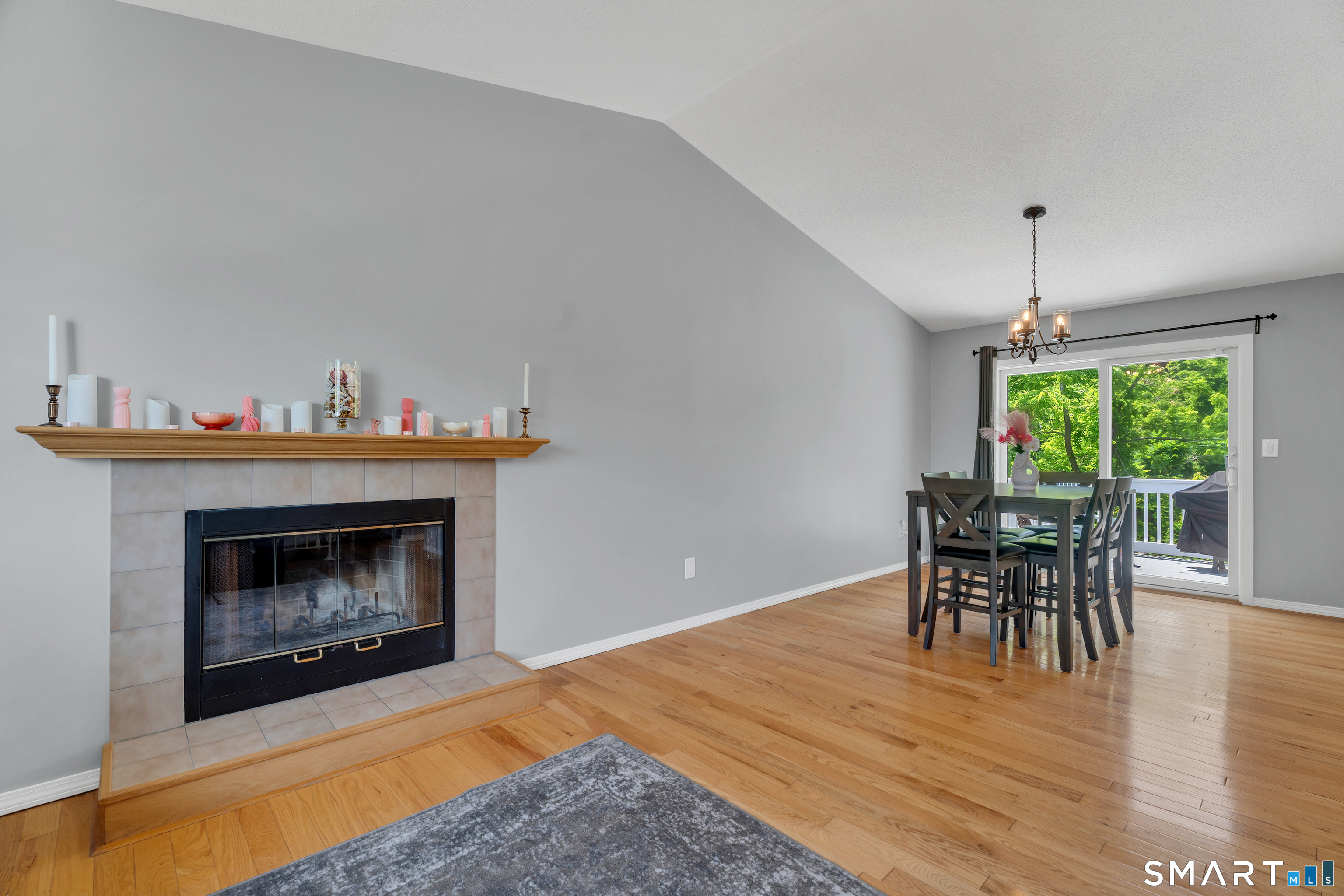 12 Roses Farm Road East Haven, CT 06512 - Photo 7 of 39