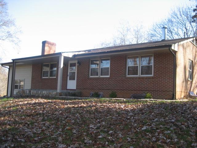 6206 Meacham Road Salem, VA 24153 - Photo 1 of 23 a front view of a house with a yard