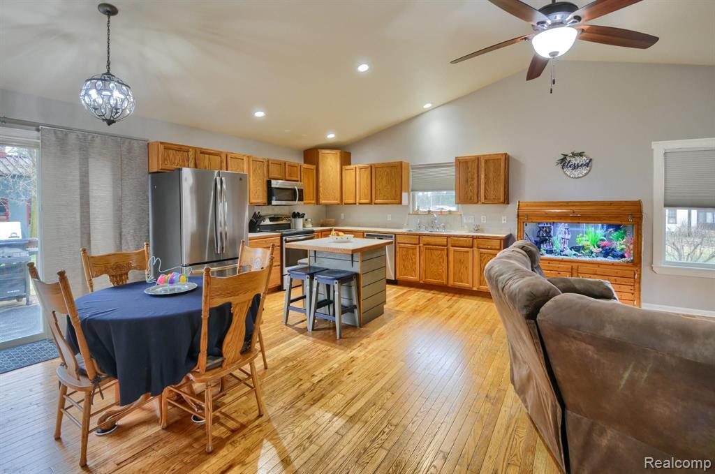 7459 East Coldwater Road Davison, MI 48423 - Photo 19 of 36