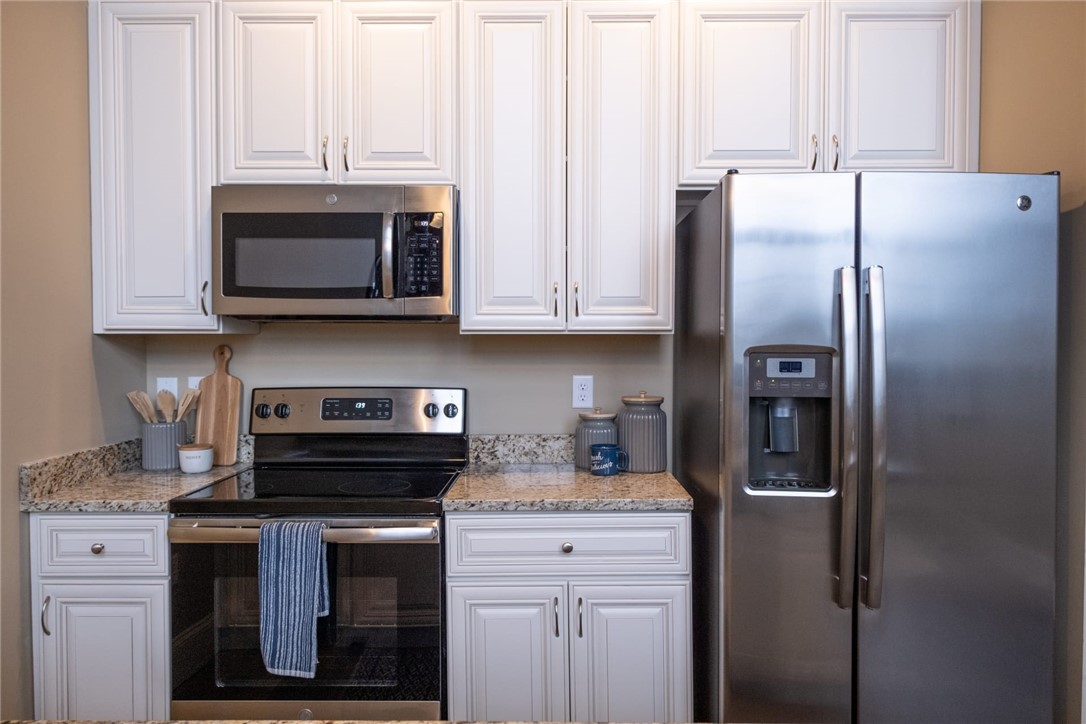 413 Central Avenue, Unit 3401 Pawtucket, RI 02861 - Photo 4 of 14