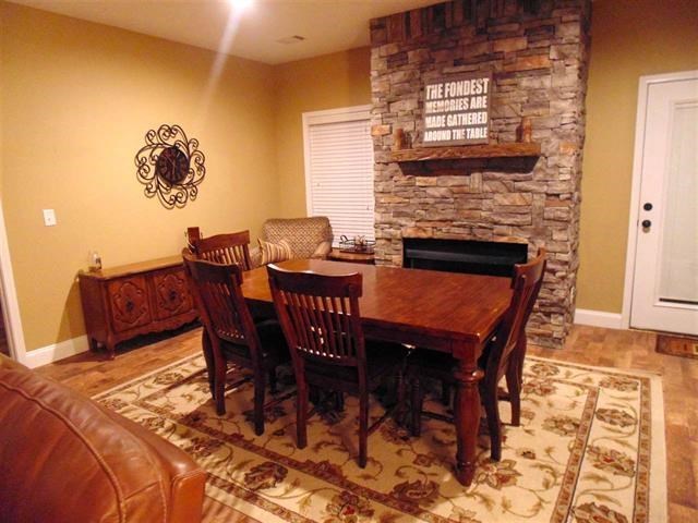 342 Duke Road Perry, GA 31069 - Photo 13 of 34 a dining room with furniture and window