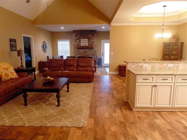 342 Duke Road Perry, GA 31069 - Photo 5 of 34 a living room with furniture and a couch