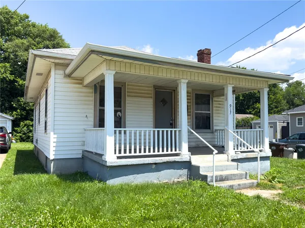 $79,900 | 917 Delaware Avenue, Middletown, OH 45044