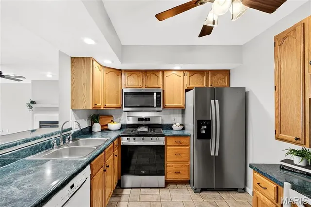 $222,500 | 4525 Eli Drive, Unit F, St. Louis, MO 63128