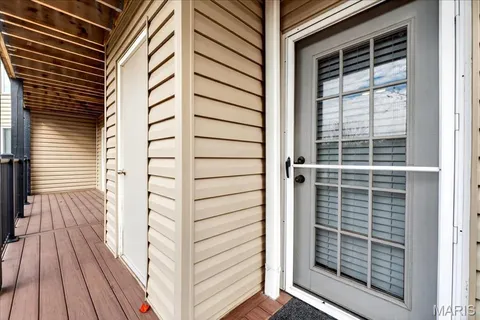 $219,900 | 4525 Eli Drive, Unit F, St. Louis, MO 63128