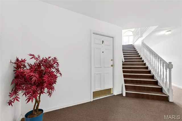 $225,000 | 4525 Eli Drive, Unit F, St. Louis, MO 63128