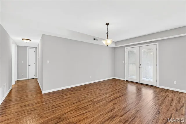 $222,500 | 4525 Eli Drive, Unit F, St. Louis, MO 63128