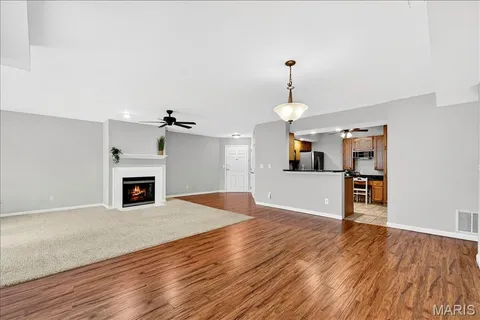 $219,900 | 4525 Eli Drive, Unit F, St. Louis, MO 63128