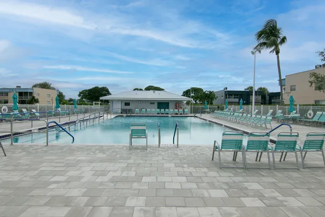 $1,600 | 39 Burgundy A, Delray Beach, FL 33484