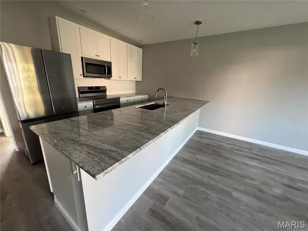 $549,000 | 2707 Dalton Avenue, St. Louis, MO 63139