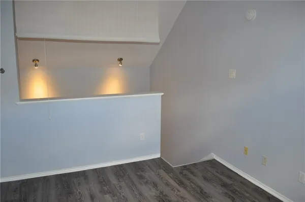 $2,100 | 706 West 22nd Street, Unit 305, Austin, TX 78705