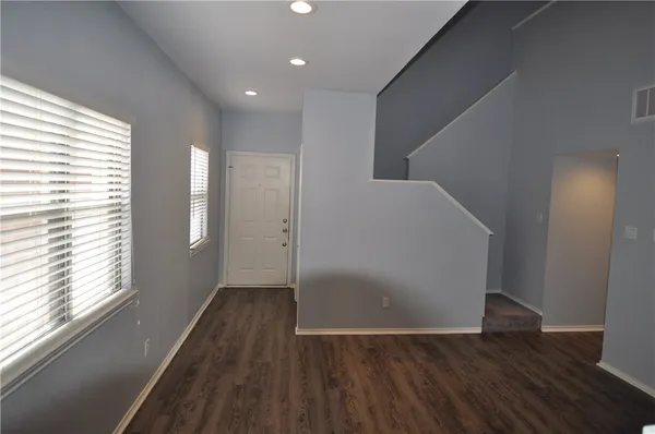 $2,100 | 706 West 22nd Street, Unit 305, Austin, TX 78705