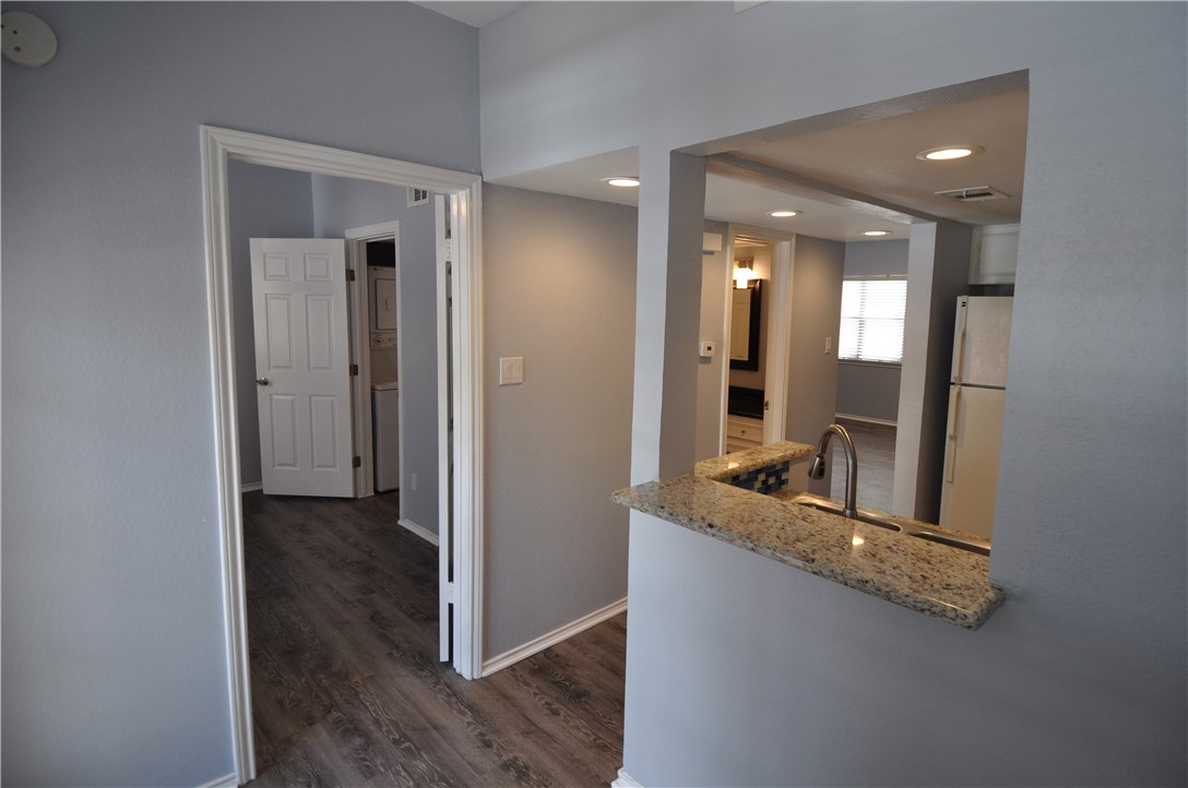 706 West 22nd Street, Unit 305 Austin, TX 78705 - Photo 10 of 20 Dining area looking into master bedroom